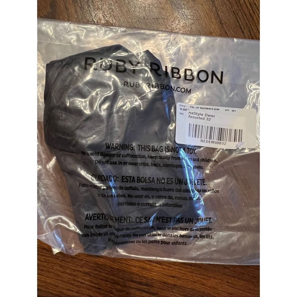 Ruby Ribbon Pin Up Racerback Demi Black Nwt Size 32 - Picture 3 of 5